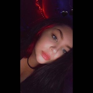 Meet your Posher, Paige